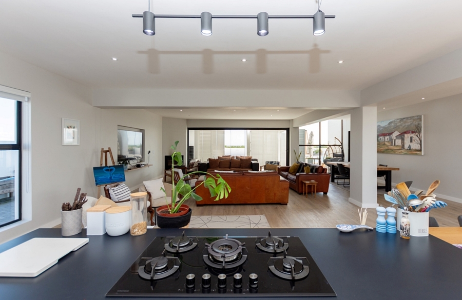4 Bedroom Property for Sale in Dwarskersbos Western Cape